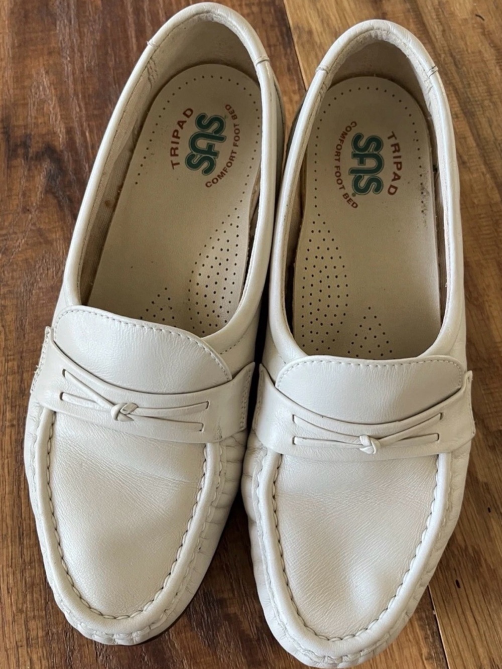 SAS Easier Dress Loafers Shoes Womens 6M Leather Tripad Slip-Ons Bone Ivory